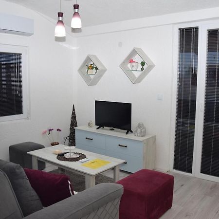 Markos Towers Apartments 普里莱普 外观 照片