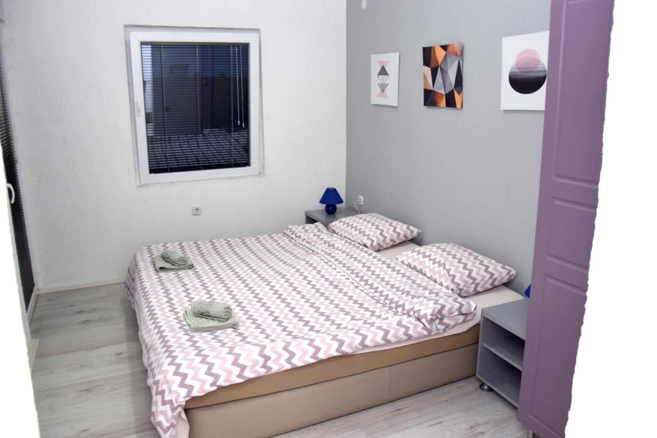 Markos Towers Apartments 普里莱普 外观 照片